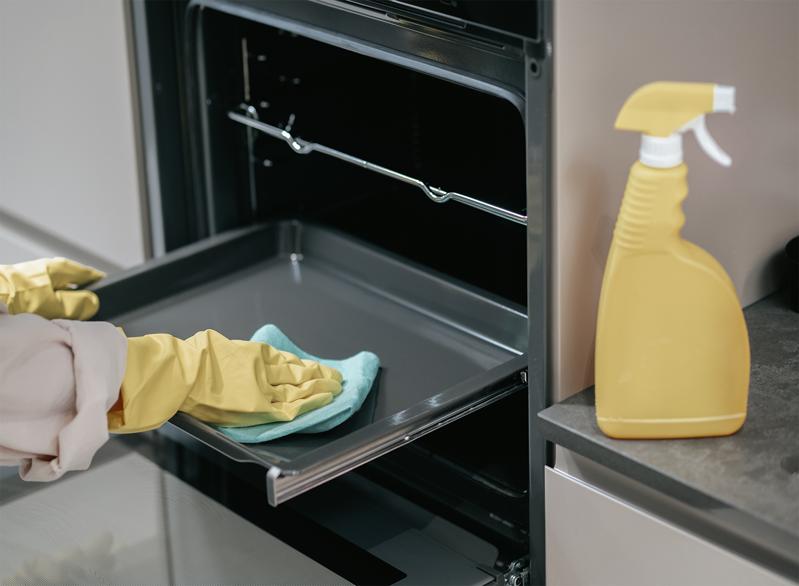 Masterkey 4-8 Kitchen Cleaning
